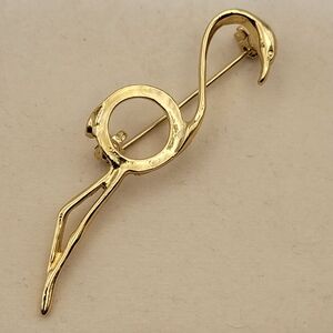 Beautiful Gold Tone Flamingo Brooch